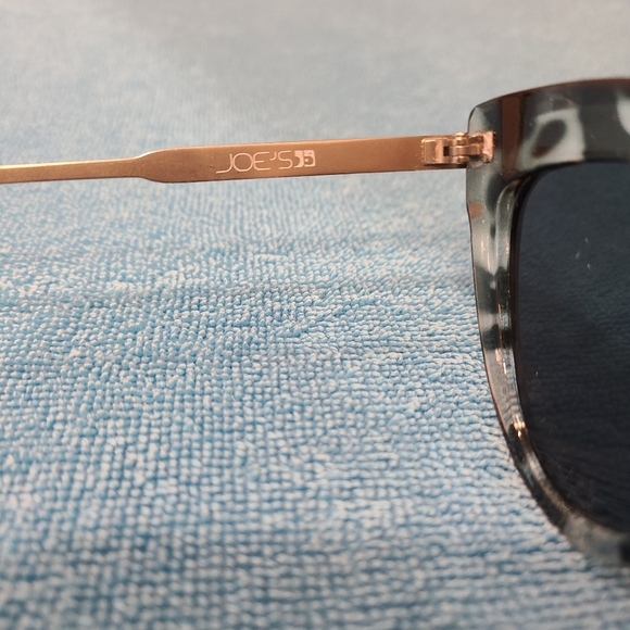 Joes Jeans Sunglasses - Picture 6 of 7